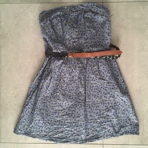 Mini dress with floral blue design and brown belt